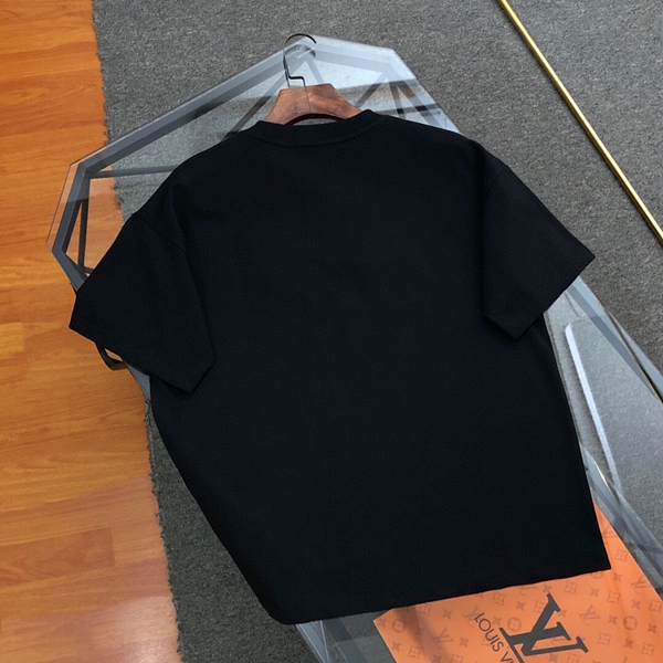 ブランドTシャツ背面デザイン